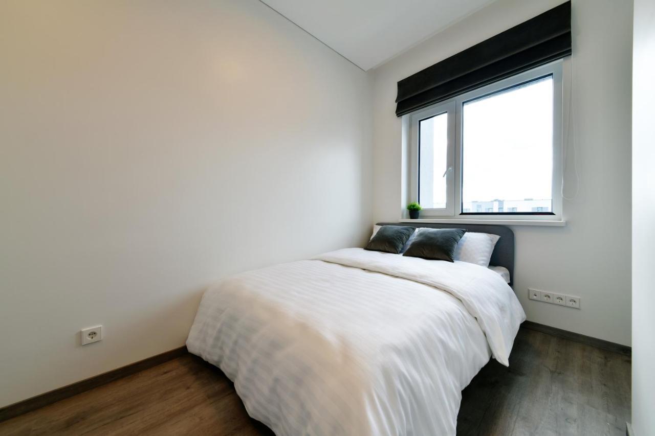 New Apartment In Good Location With Terrace カウナス エクステリア 写真
